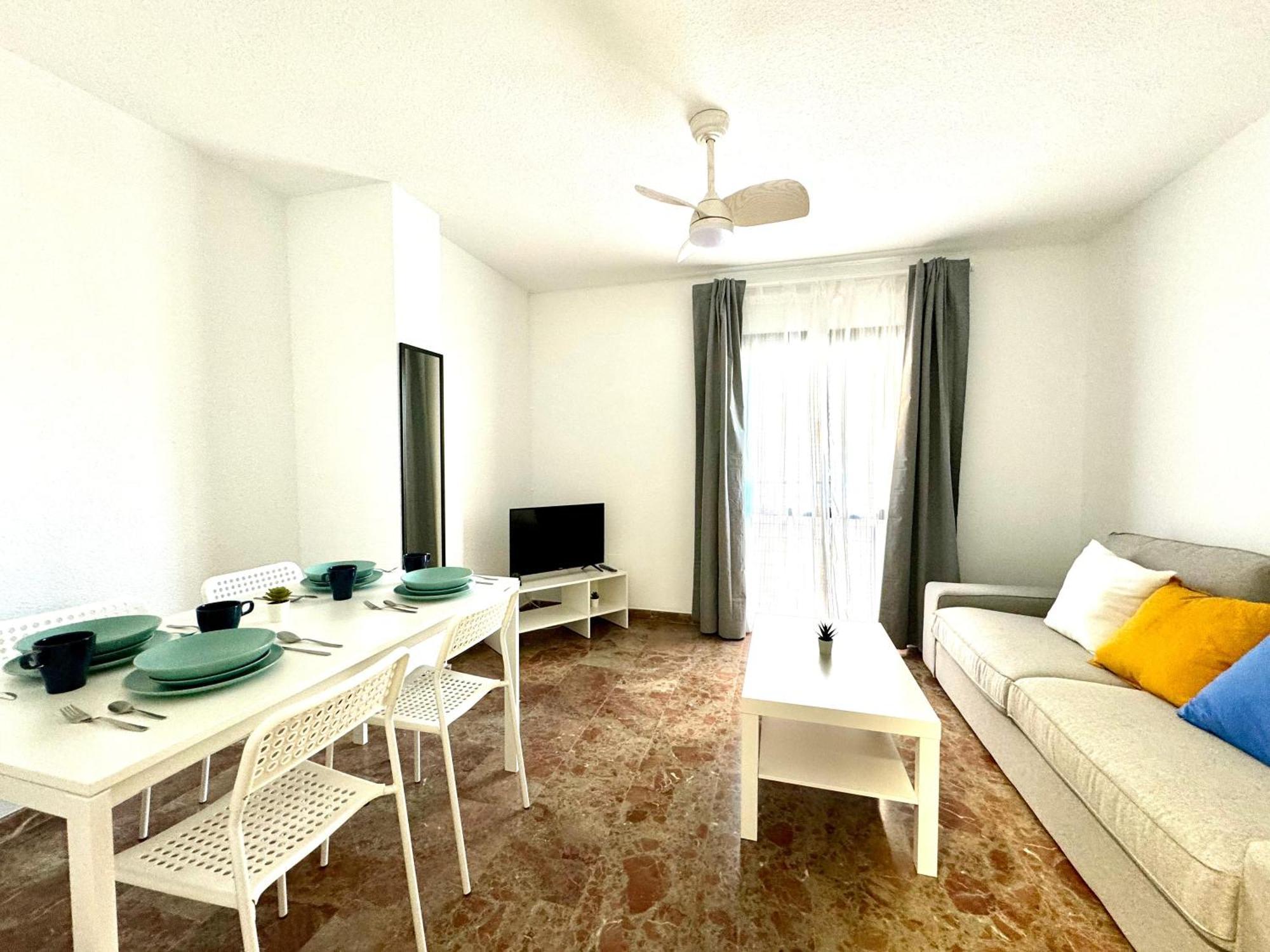 Beautiful & Sunny Apartment Malaga Exterior photo
